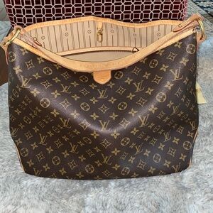 Louis Vuitton Delightful MM Monogram leather bag.